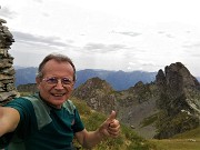 62 All'omone del Ponteranica centr. (2372 m la cima) con vista in Valletto